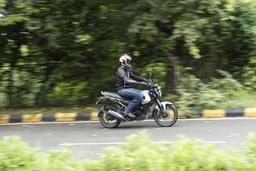 Bajaj Freedom 125 Front Right Three Quarter
