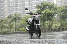 Bajaj Freedom 125 Front View