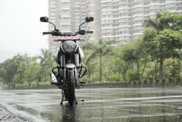 Bajaj Freedom 125 Front View