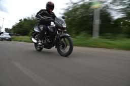 Bajaj Pulsar 125 Front Right Three Quarter