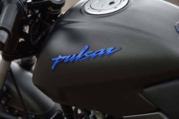 Bajaj Pulsar 125 Closed Fuel Lid