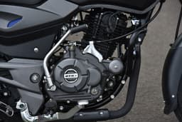 Bajaj Pulsar 125 Color Black
