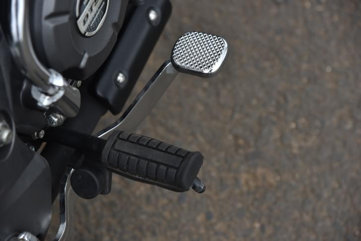 Bajaj Pulsar 125 Color Black, Silver