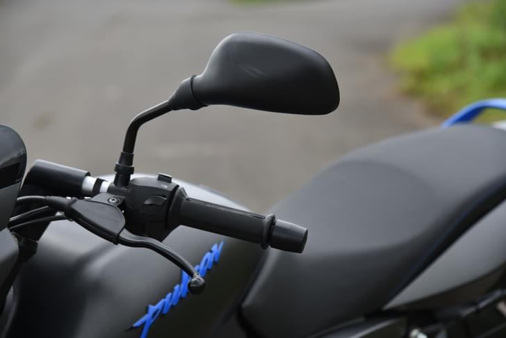 Bajaj Pulsar 125 Color Black