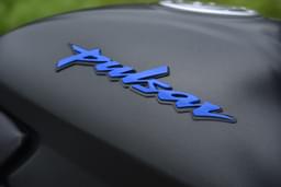 Bajaj Pulsar 125 Color Black