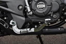 Bajaj Pulsar 125 Color Black, Silver