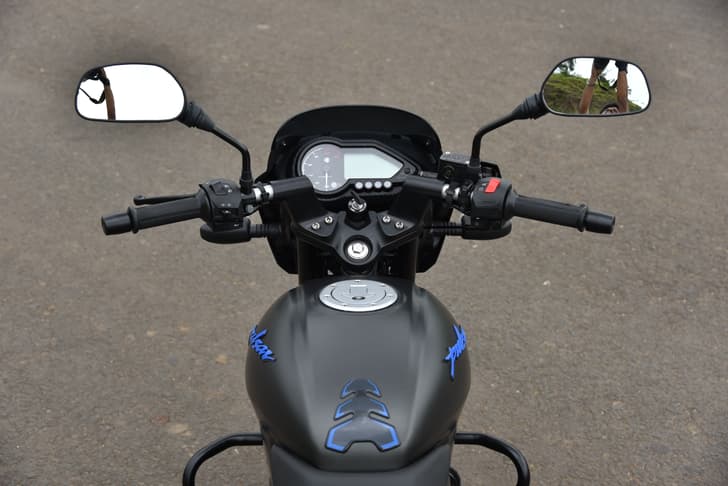 Bajaj Pulsar 125 Color Black