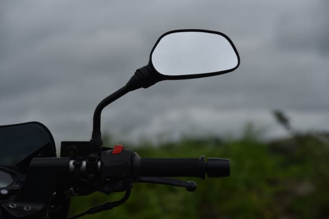 Side Mirror Image - 20940