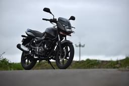Bajaj Pulsar 125 Front View