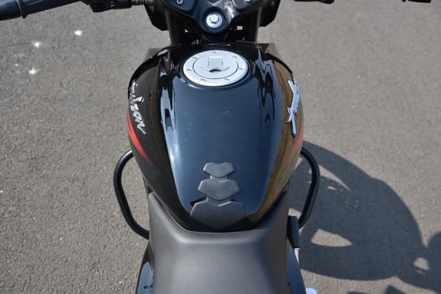 Closed Fuel Lid Image - 20919