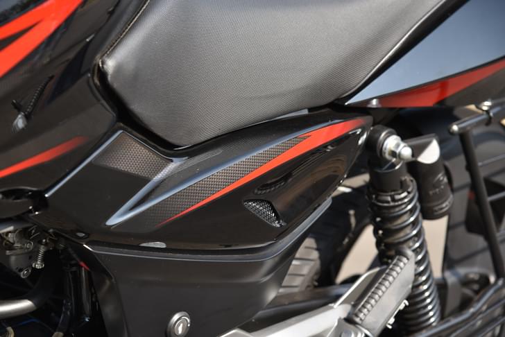Bajaj Pulsar 150 Color Black