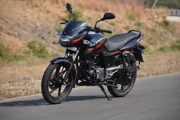 Bajaj Pulsar 150 Front Right Three Quarter