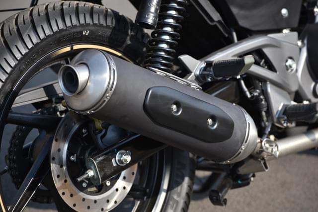 Color Black, Silver Image - 22736