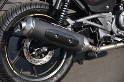Bajaj Pulsar 220f Color Black