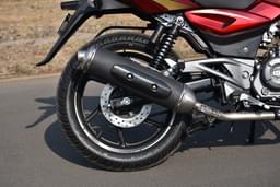 Bajaj Pulsar 220f Color Red