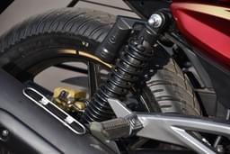 Bajaj Pulsar 220f Color Red