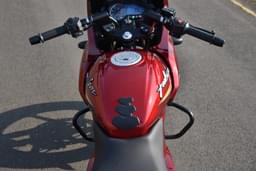 Bajaj Pulsar 220f Closed Fuel Lid