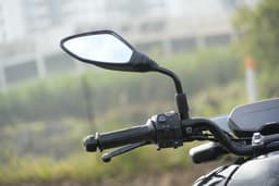 Bajaj Pulsar N125 Color Black
