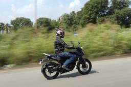 Bajaj Pulsar N125 Front Right Three Quarter