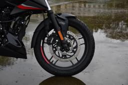 Bajaj Pulsar N160 Color Black