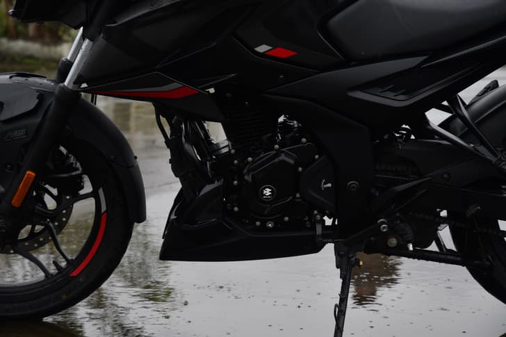 Color Black