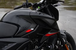 Bajaj Pulsar N160 Front Left Three Quarter