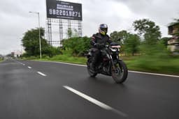 Bajaj Pulsar N160 Front Left Three Quarter