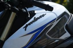 Bajaj Pulsar N250 Color White
