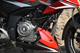 Bajaj Pulsar N250 Color Red