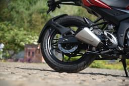 Bajaj Pulsar N250 Color Black