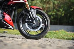 Bajaj Pulsar N250 Color Red