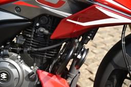 Bajaj Pulsar N250 Color Red