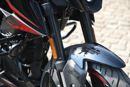 Bajaj Pulsar N250 Color Black
