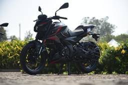Bajaj Pulsar N250 Front Left Three Quarter