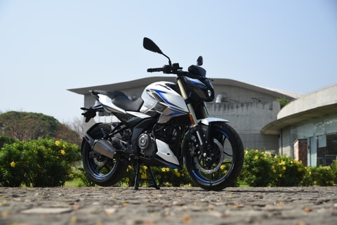  Bajaj Pulsar N250