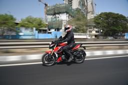 Bajaj Pulsar N250 Front Right Three Quarter