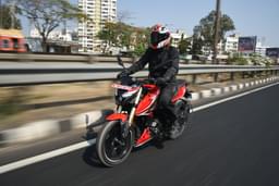 Bajaj Pulsar N250 Front Left Three Quarter