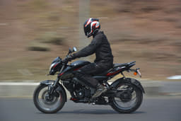 Bajaj Pulsar Ns160 Front Right Three Quarter Bajaj Pulsar Ns160 Front Right Three Quarter