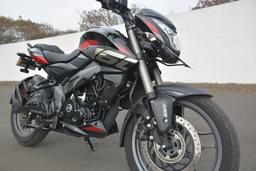 Bajaj Pulsar Ns160 Front Left Three Quarter