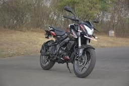 Bajaj Pulsar Ns160 Front Left Three Quarter
