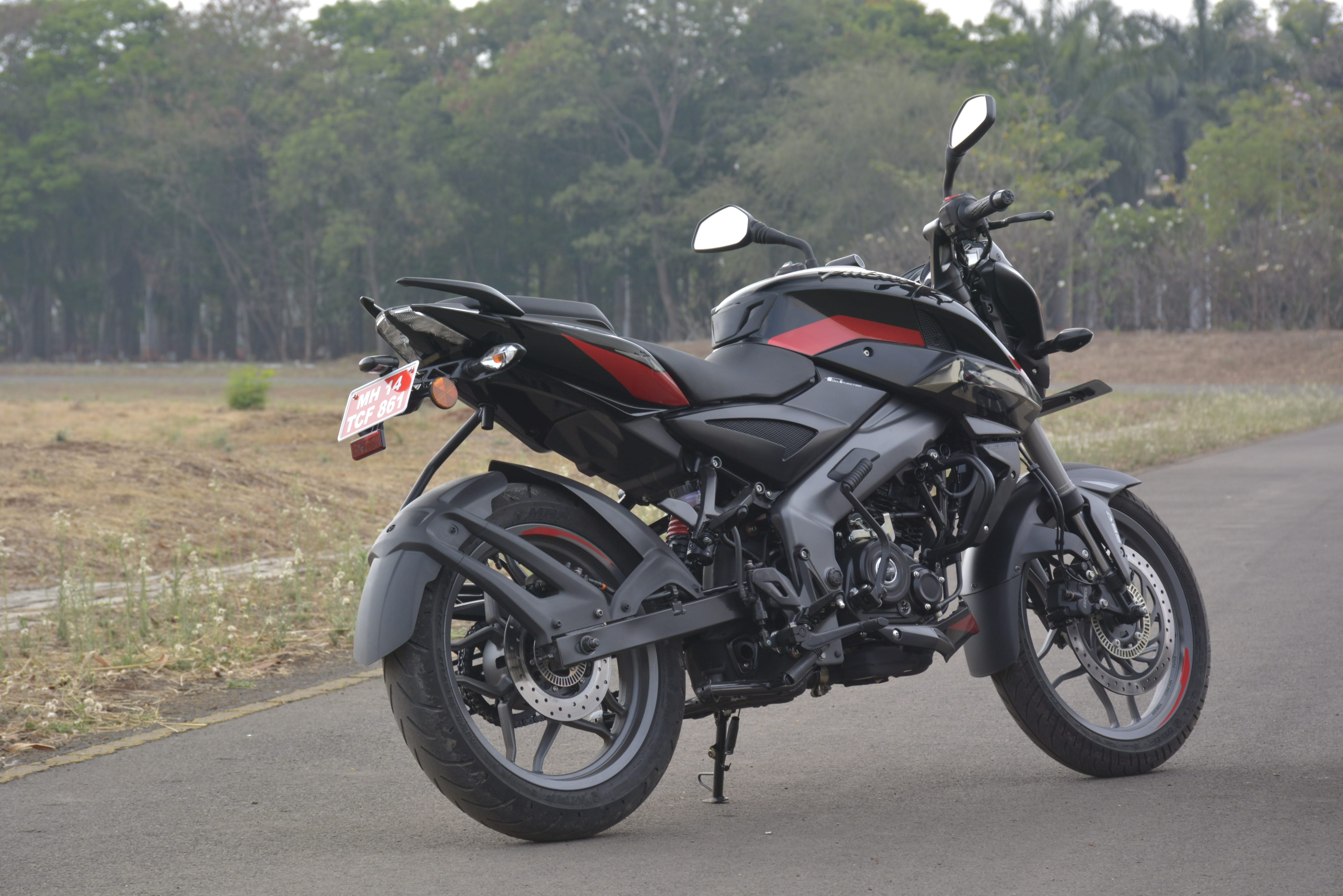 Pulsar Bike Ns 160 Bs6 Black Colour Bajaj Pulsar NS160 Price