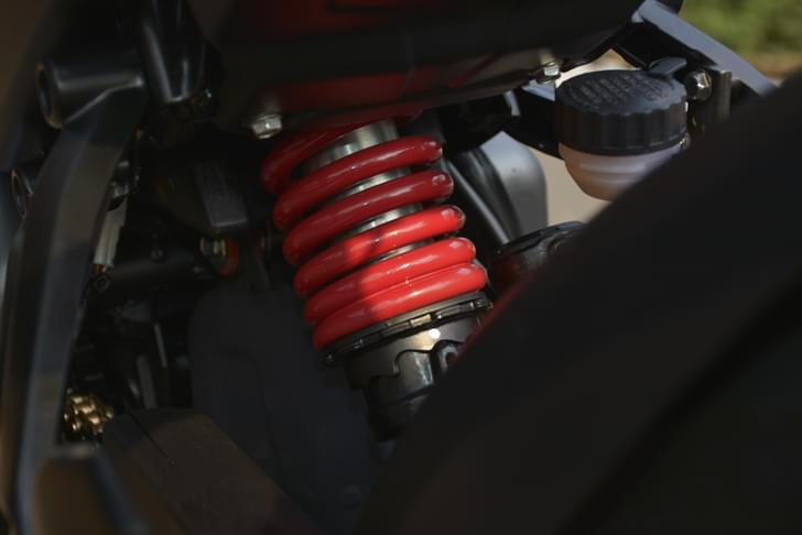 Bajaj Pulsar Ns200 Color Red