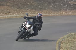 Bajaj Pulsar Ns200 Front Left Three Quarter