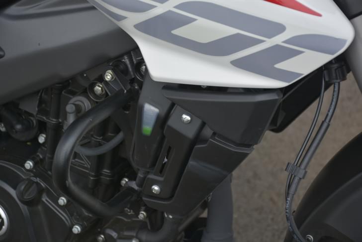 Bajaj Pulsar Ns200 Low Oil Indicator