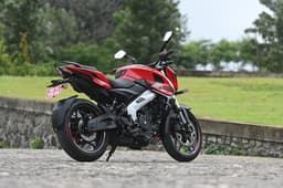 Bajaj Pulsar Ns400z Front Right Three Quarter