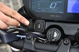 Bajaj Pulsar Ns400z Color Black, Silver