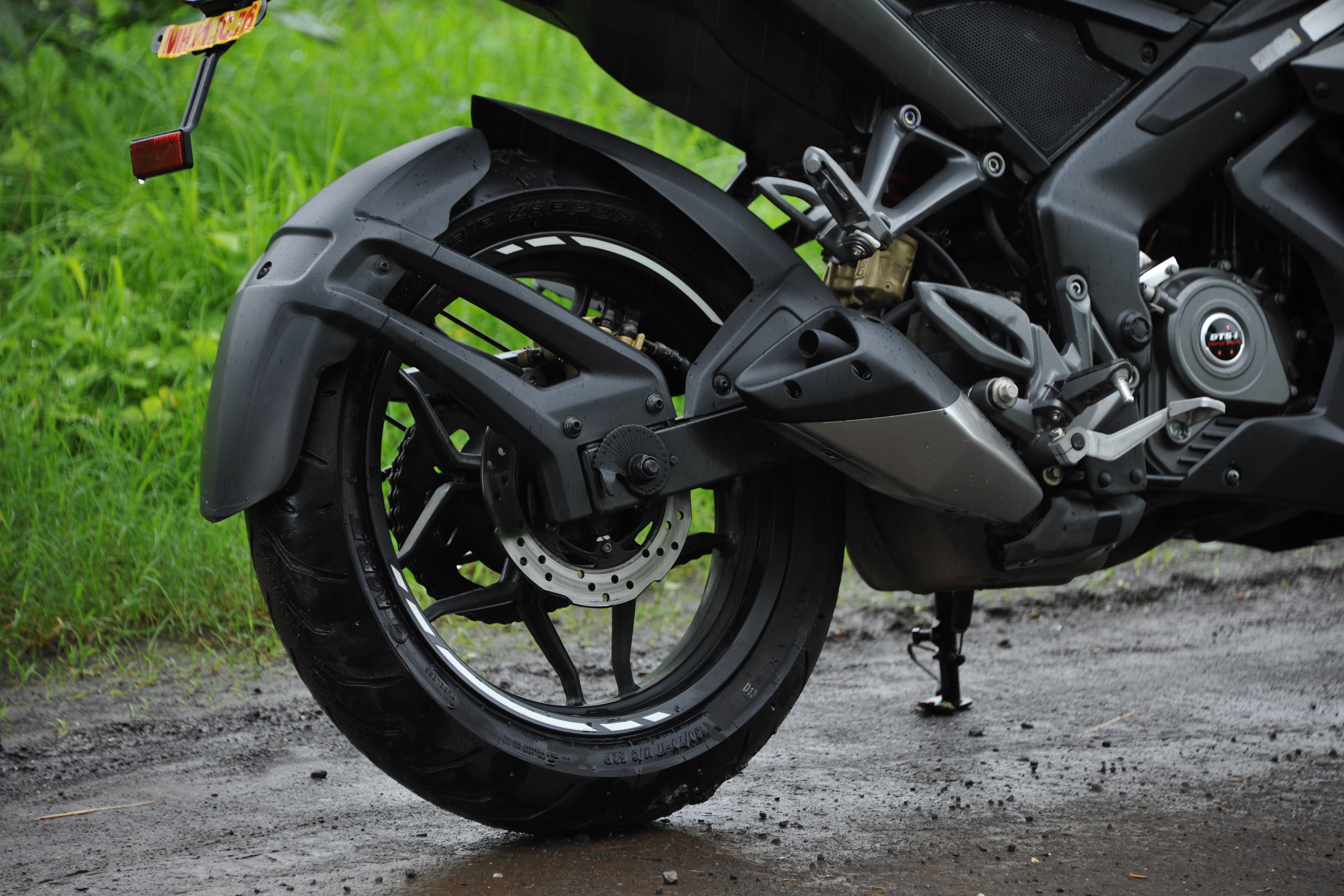 Vs Pulsar Rs R15 V3 Vs Rs 200 Which Is Best Vs Yamaha R15 V3 Vs