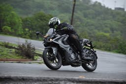 Bajaj Pulsar Rs 200 Front Right Three Quarter