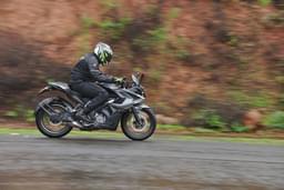 Bajaj Pulsar Rs 200 Color Black, Grey