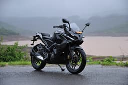 Bajaj Pulsar RS200
